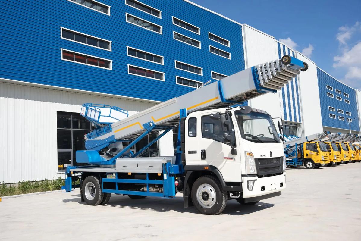 望牛墩镇出租云梯车高空作业车 建筑垃圾搬运